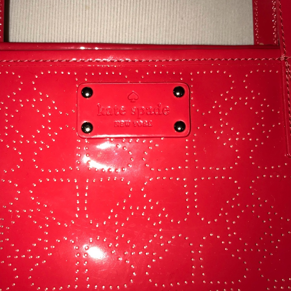 🚫SOLD🚫 Kate Spade Chili Red Patent Harmony Tote - Picture 3 of 8